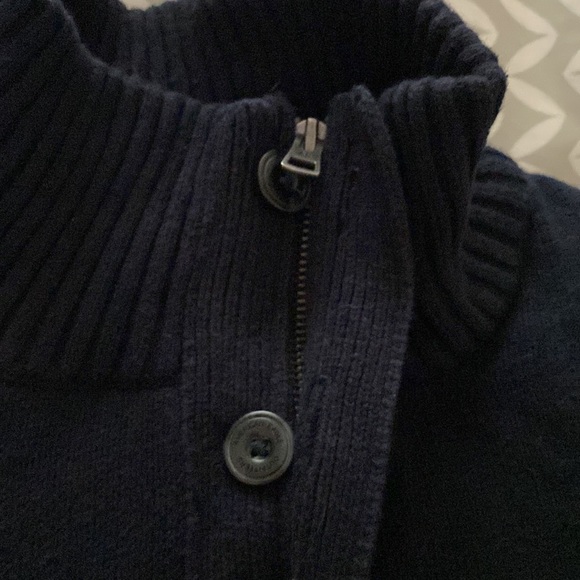 American Eagle Outfitters sweater - Picture 4 of 10
